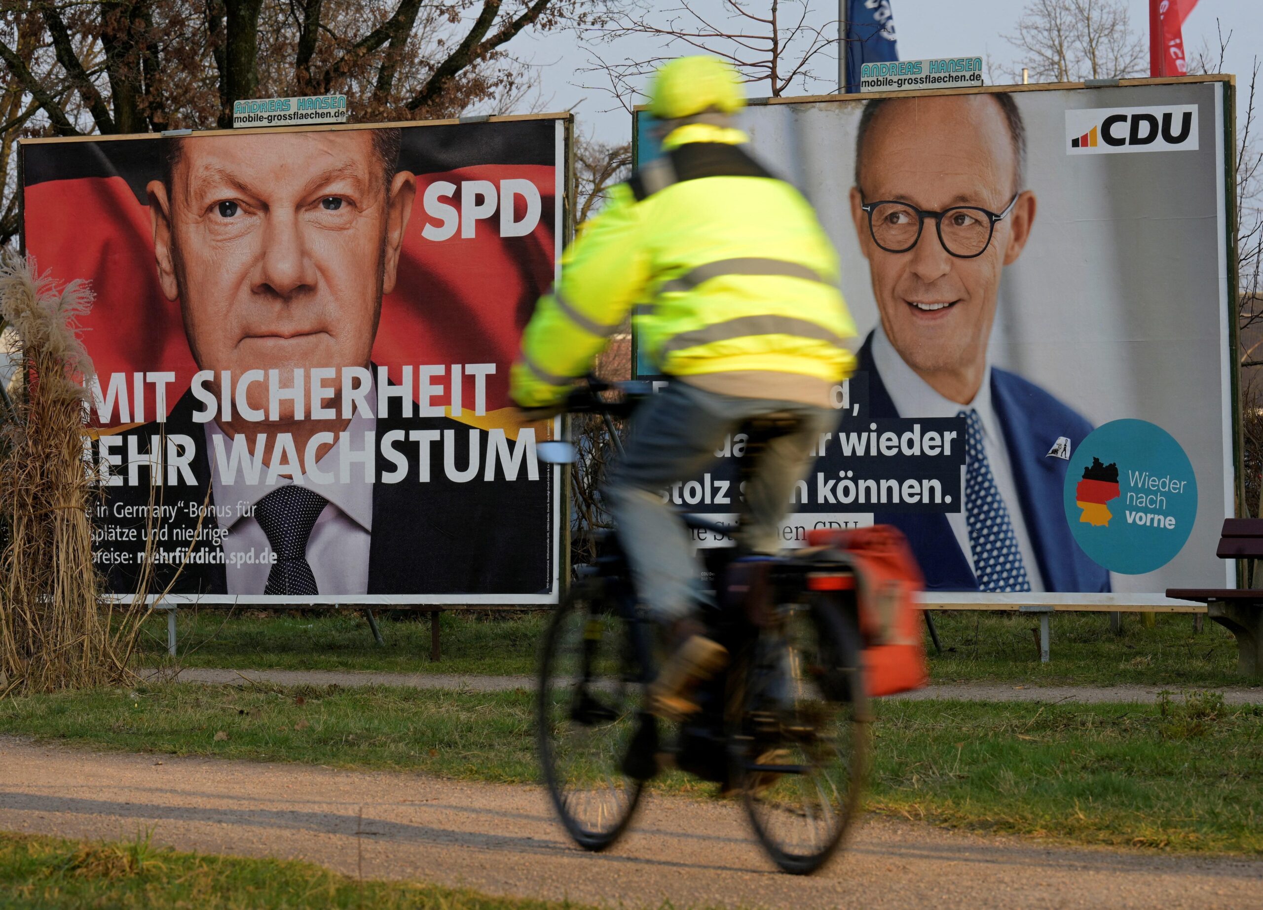 Election campaign posters in Schenefeld